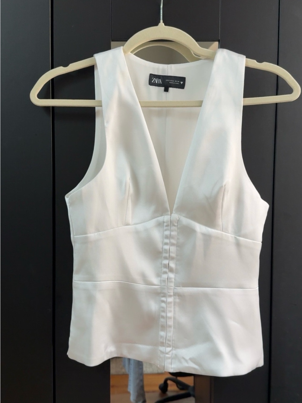 Zara White V-Neck Peplum Top